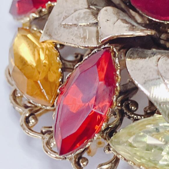 VTG 50s Mid Century Glass Floral Gold Tone Layered Rhinestone Brooch Red Orange - Picture 11 of 12